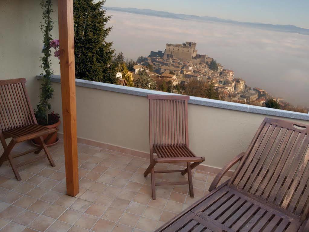 La Bastia Hotel & Resort サリアーノ・ネル・チミーノ エクステリア 写真